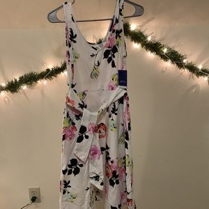 White Dress (WITH POCKETS!)